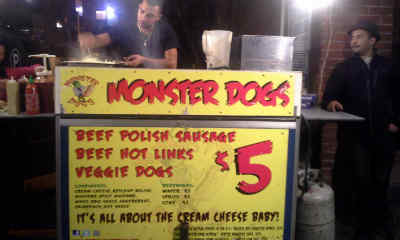 Hot Dog stand_400
